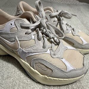 Nike Women's Beige and Light Gray Sneakers